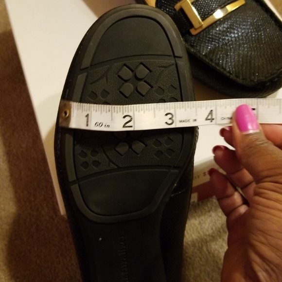 8W Naturalizer Loafers - Picture 7 of 7